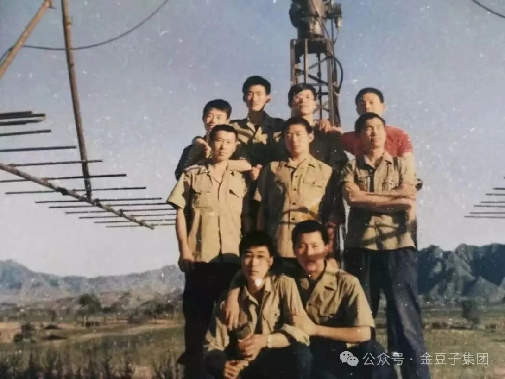 金豆子集团祝所有军人建军节快乐